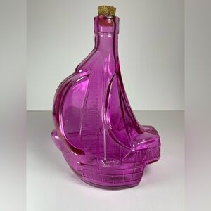 Vintage 500th Anniversary Santa Maria glass ship bottle decanter